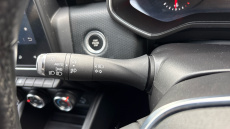 Renault Clio 1.0 TCe 100 Iconic 5dr Petrol Hatchback